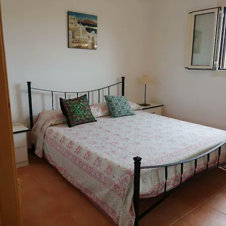 Apartament La Rondine Con Piscina