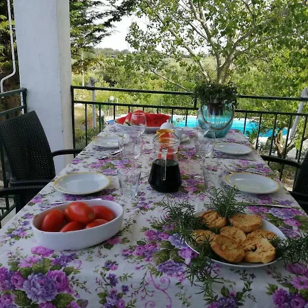 La Rondine Con Piscina Apartament