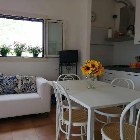 Apartament La Rondine Con Piscina Ostuni